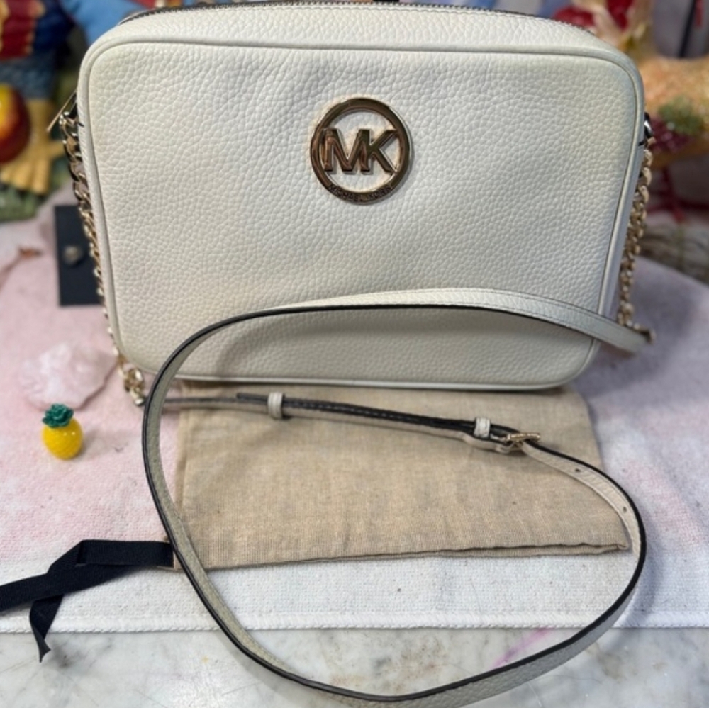 Michael Kors Fulton East West Crossbody Bag.. READ DESCRIPTION!